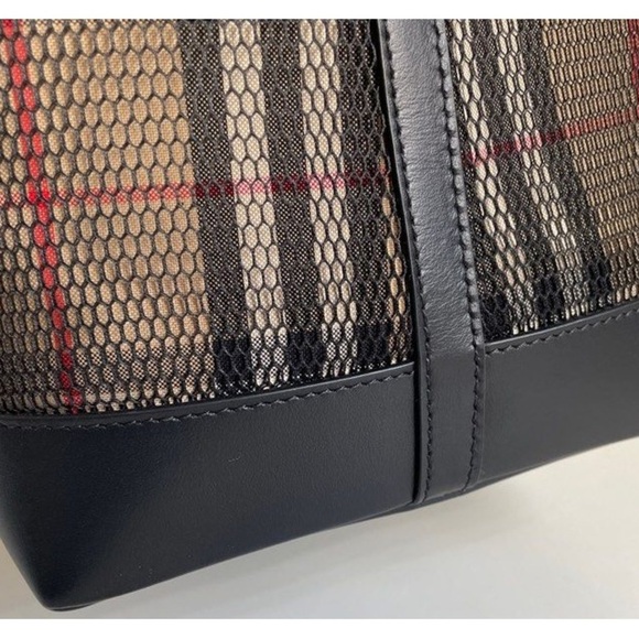 NWT Authentic Burberry Ormond Check Tote Archive Beige Travel Bag - Picture 14 of 16